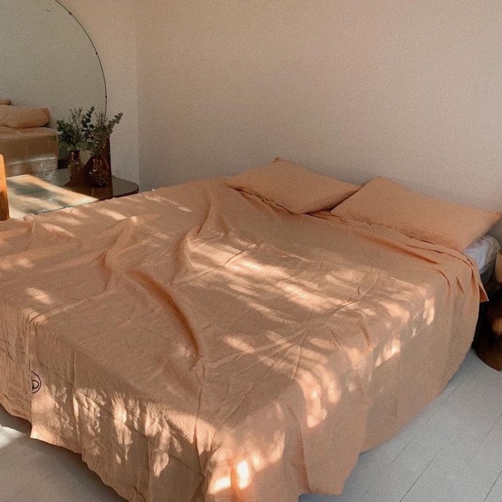 Bed cover sand brand new